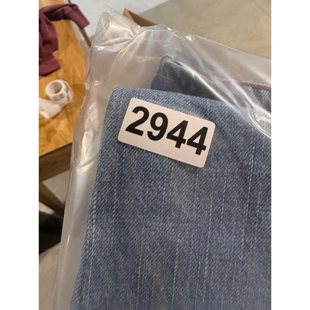 Old Navy Mens Bootcut Jeans 38x30 Medium Wash Blue Denim 100% Cotton 2944